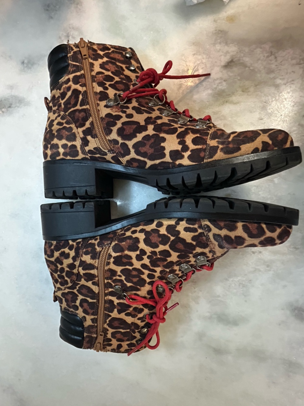 SO Leopard Print Lace-Up Women's Combat Boots with Red Laces 9.5 - Picture 2 of 9